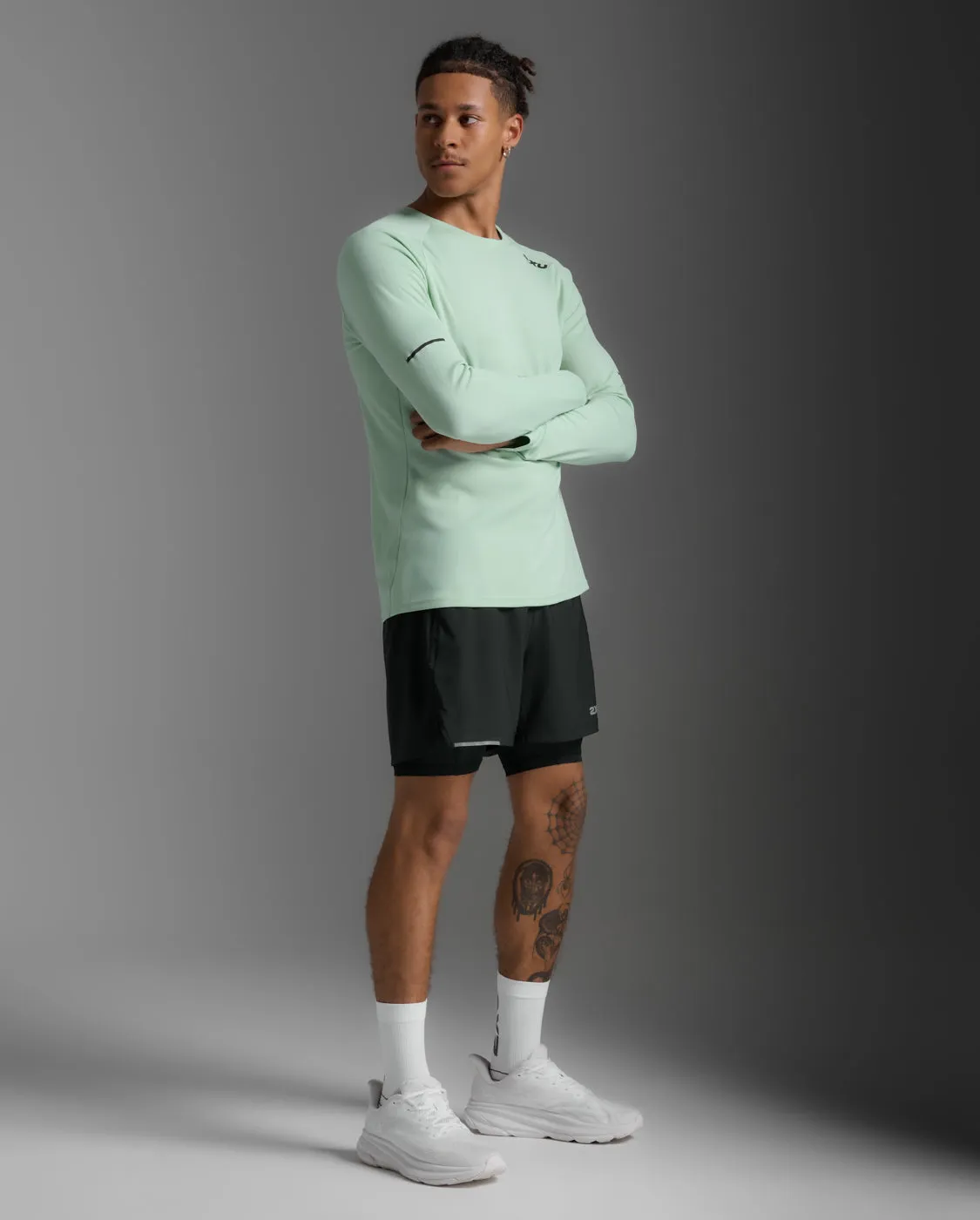 Aero Long Sleeve sold by 2xu product image thumbnail 4