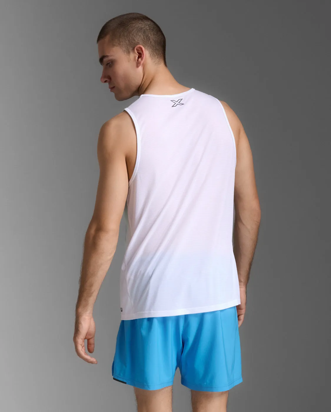 Aero Tank sold by 2xu product image thumbnail 3