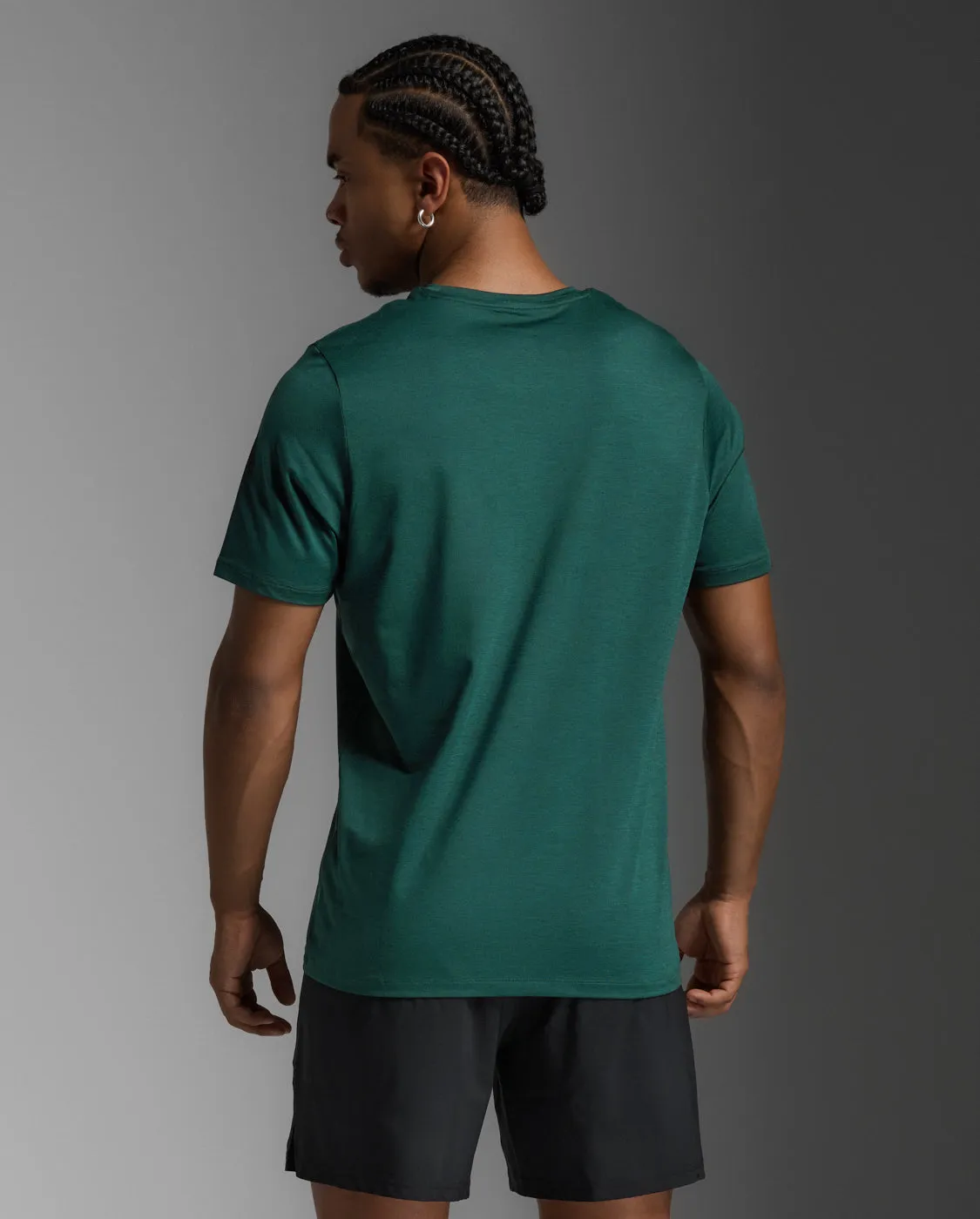 Motion Tee sold by 2xu product image thumbnail 3