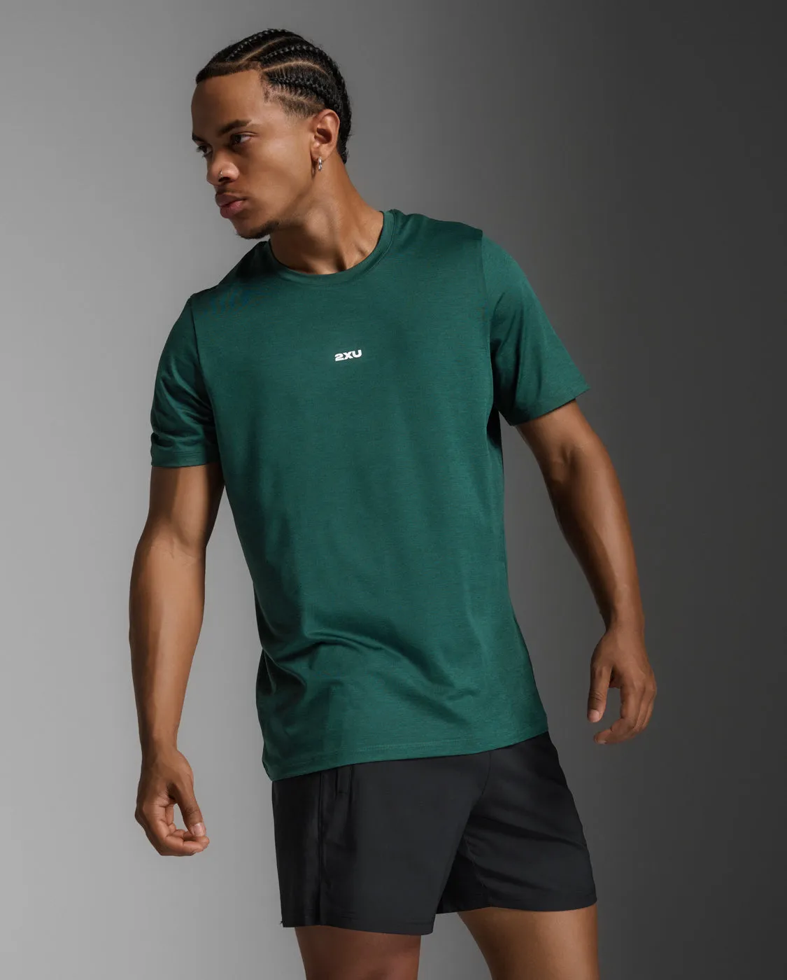 Motion Tee sold by 2xu product image thumbnail 5