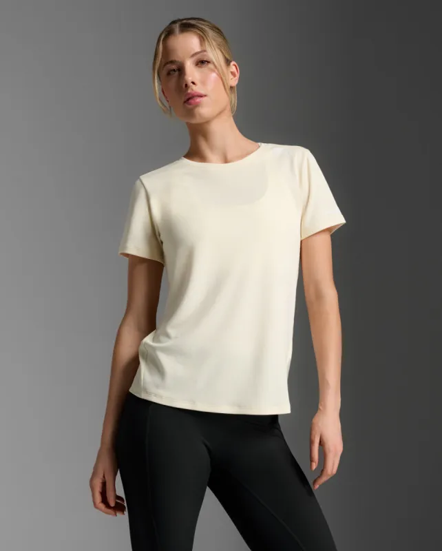 Aero Tee sold by 2xu