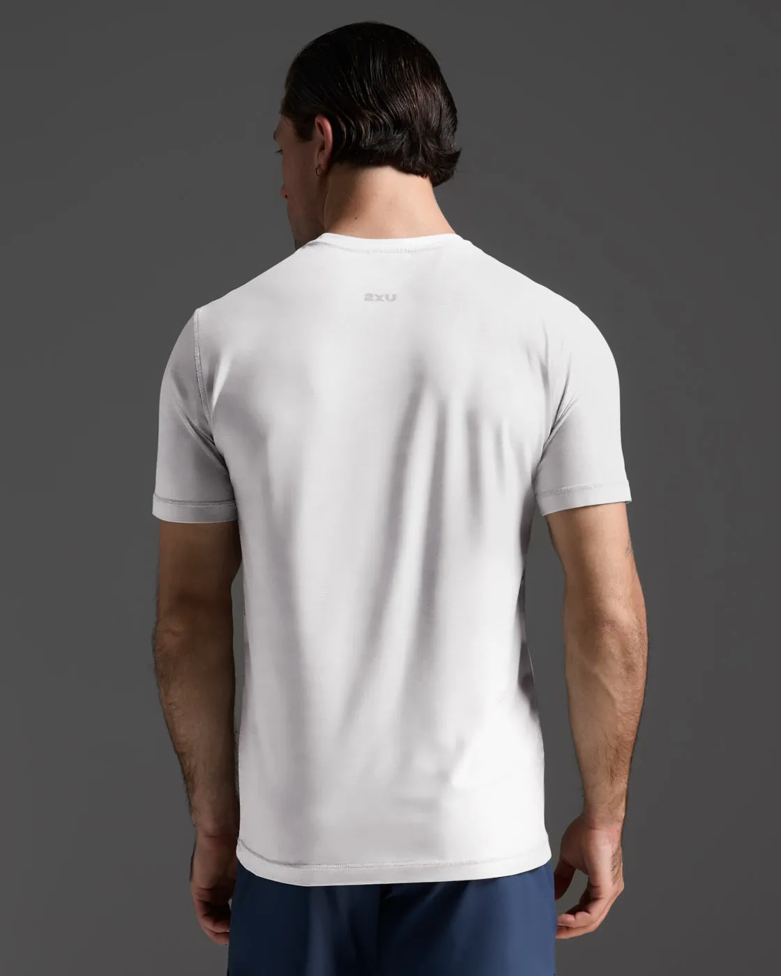 Signature Tee sold by 2xu product image thumbnail 2