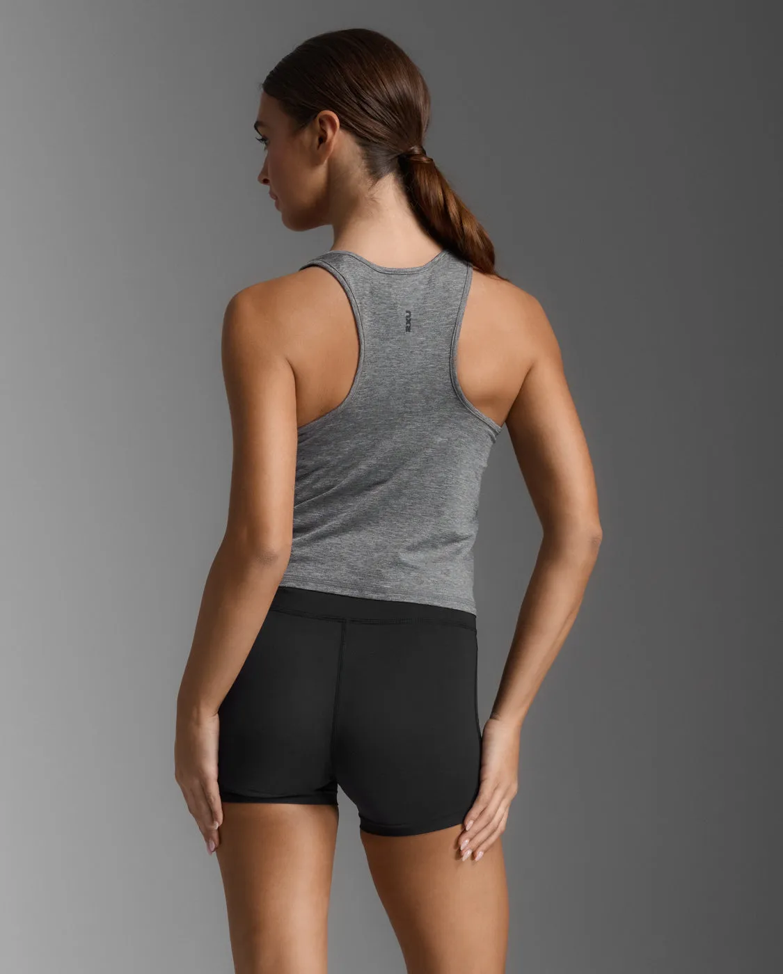Form Soft Jersey Crop Tank sold by 2xu product image thumbnail 2