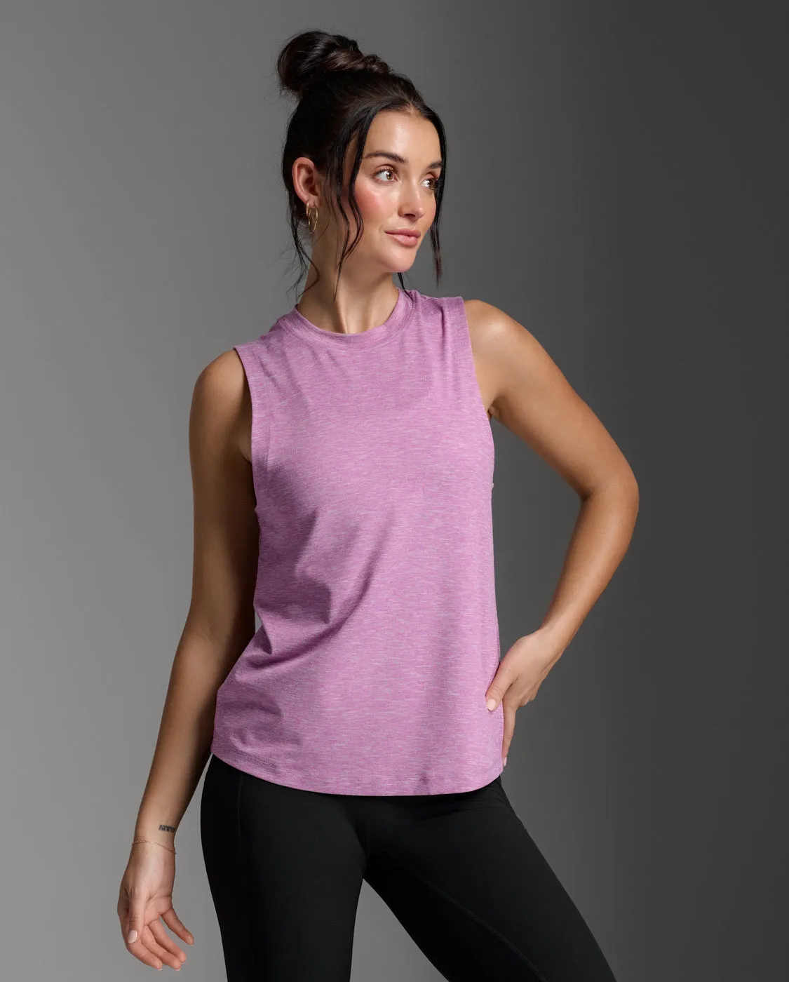 Form Soft Jersey Tank sold by 2xu product image thumbnail 2