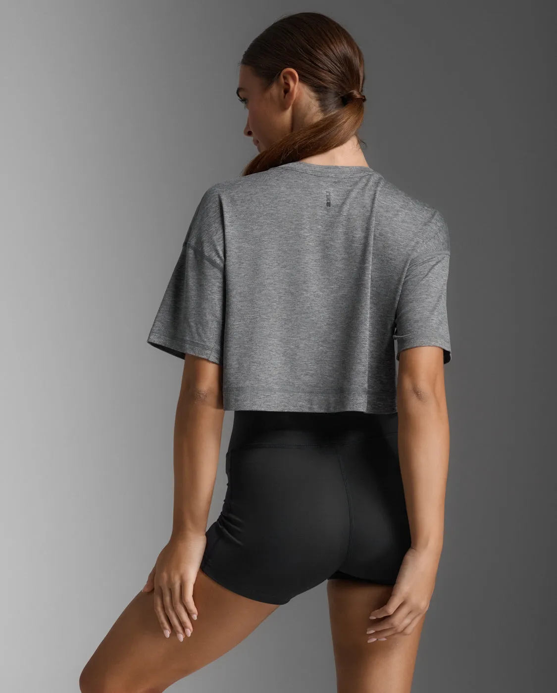 Form Soft Jersey Crop Tee sold by 2xu product image thumbnail 2
