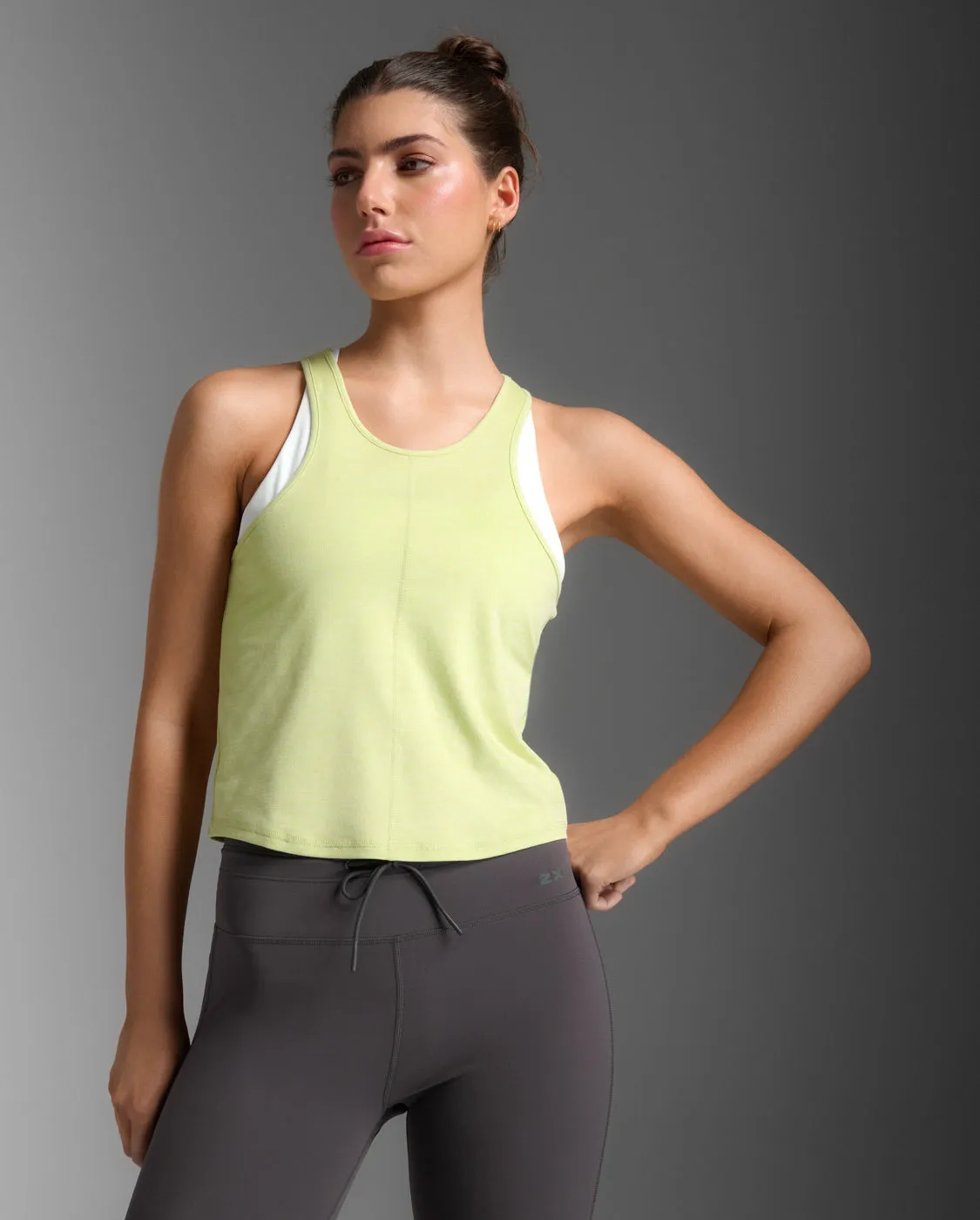 Form Soft Jersey Crop Tank sold by 2xu product image thumbnail 2