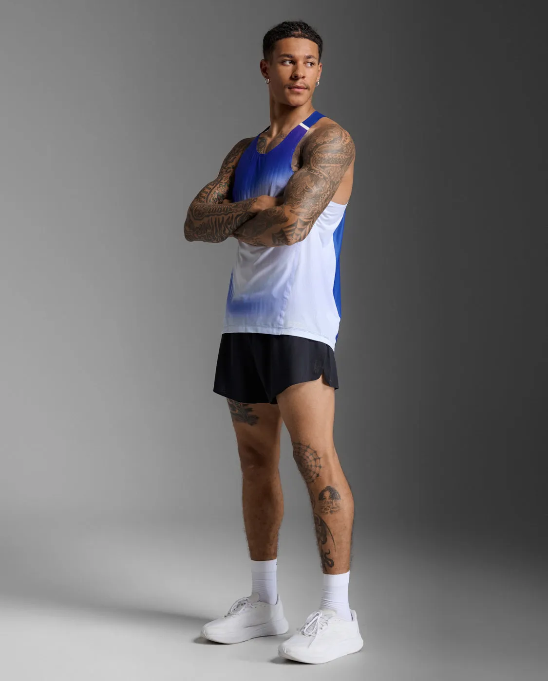 Light Speed React Singlet sold by 2xu