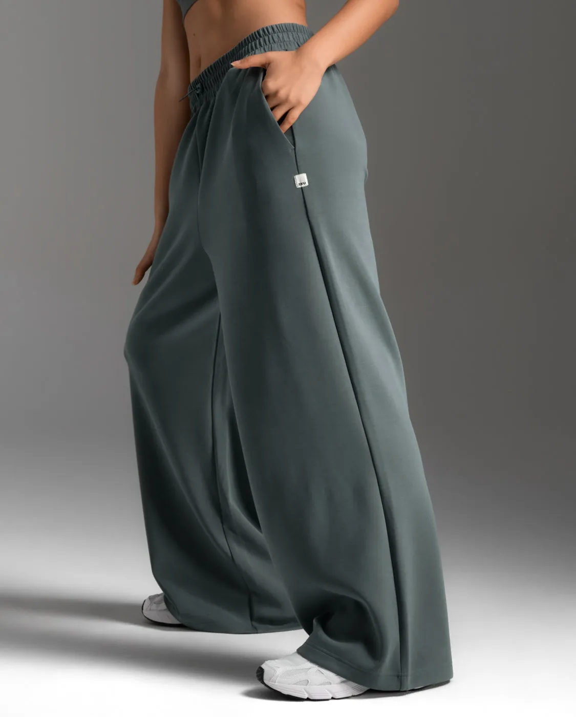 Wonderluxe Sand Washed Wide Leg Pants sold by 2xu product image thumbnail 5