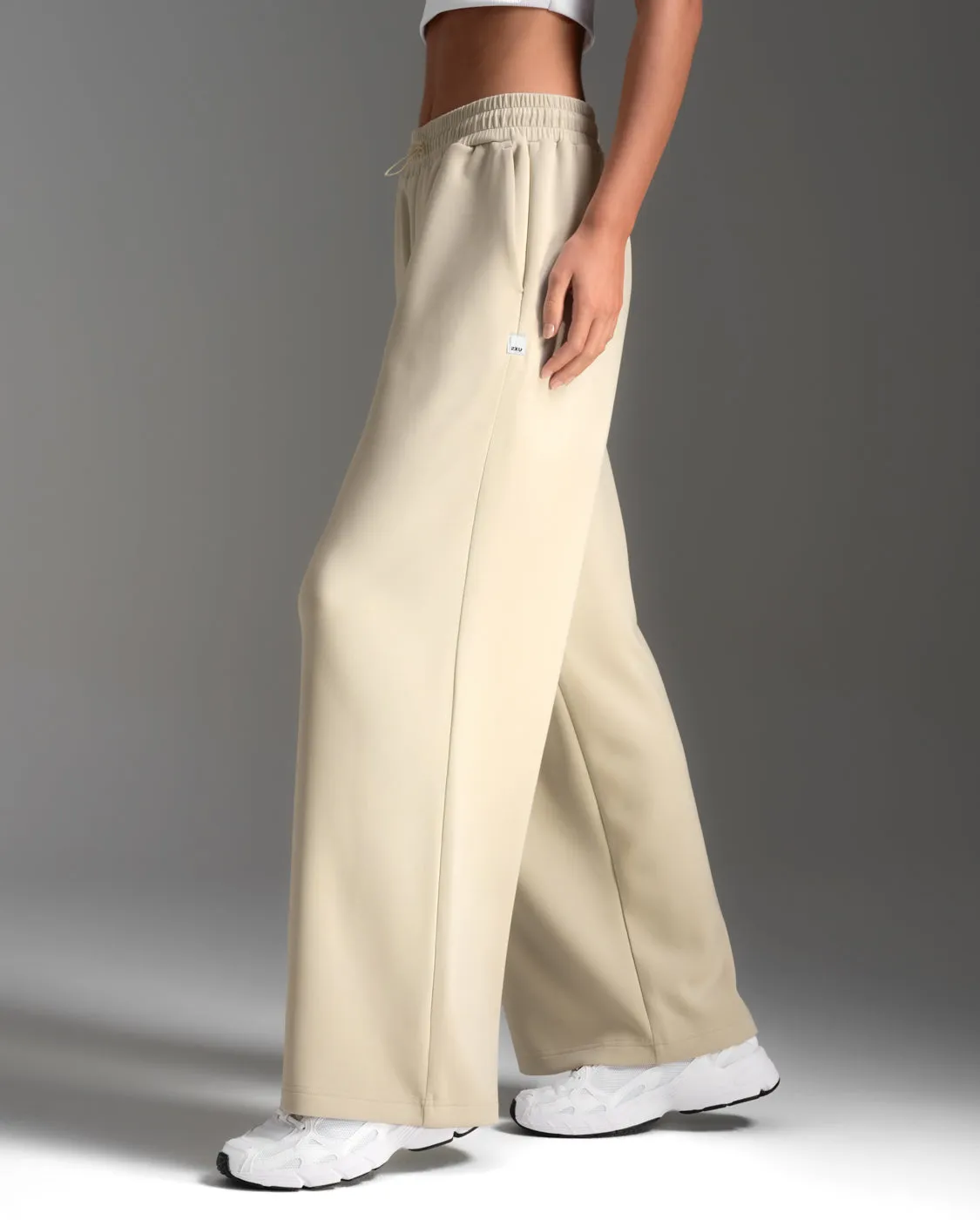 Wonderluxe Sand Washed Wide Leg Pants sold by 2xu product image thumbnail 3