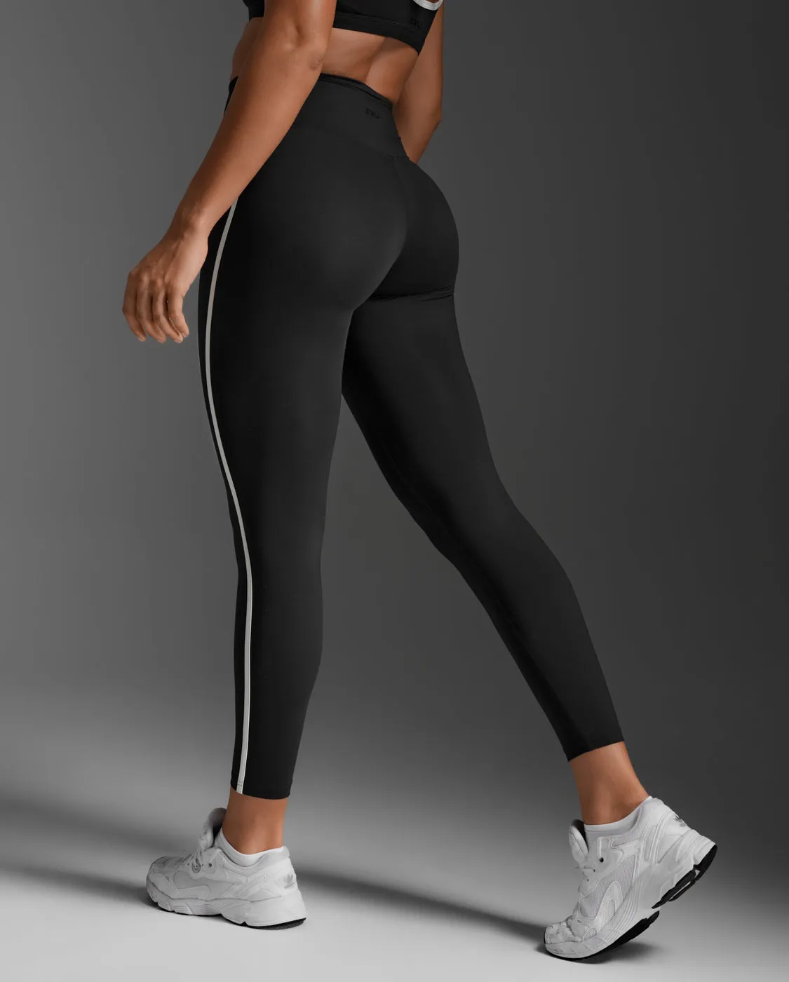 Fluid Contrast Hi-Rise Tights sold by 2xu