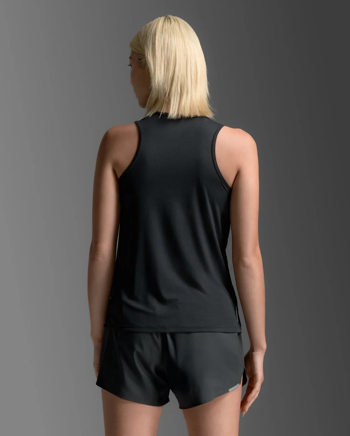 Aero Singlet sold by 2xu product image thumbnail 3