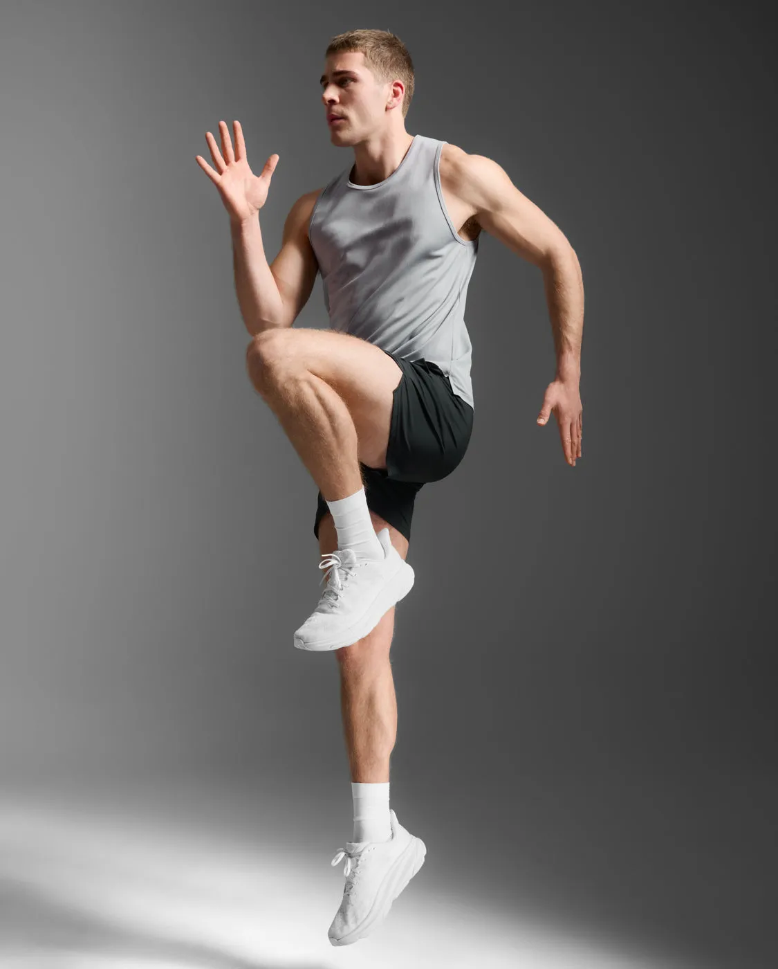 Aero Tank sold by 2xu product image thumbnail 5