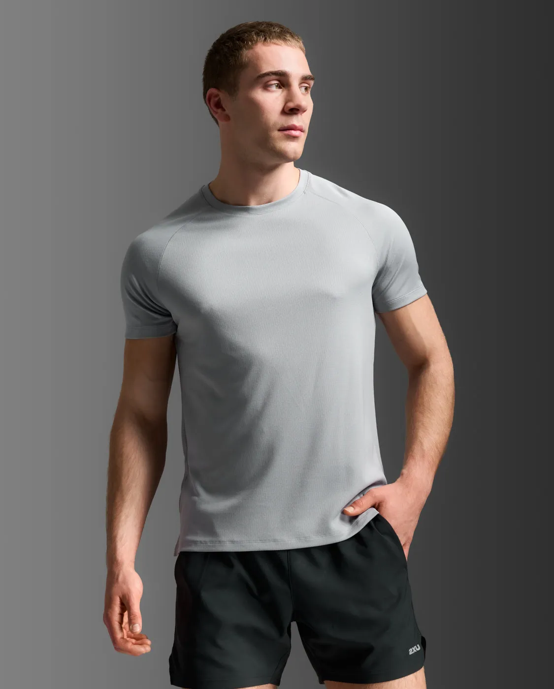 Aero Tee sold by 2xu product image thumbnail 2