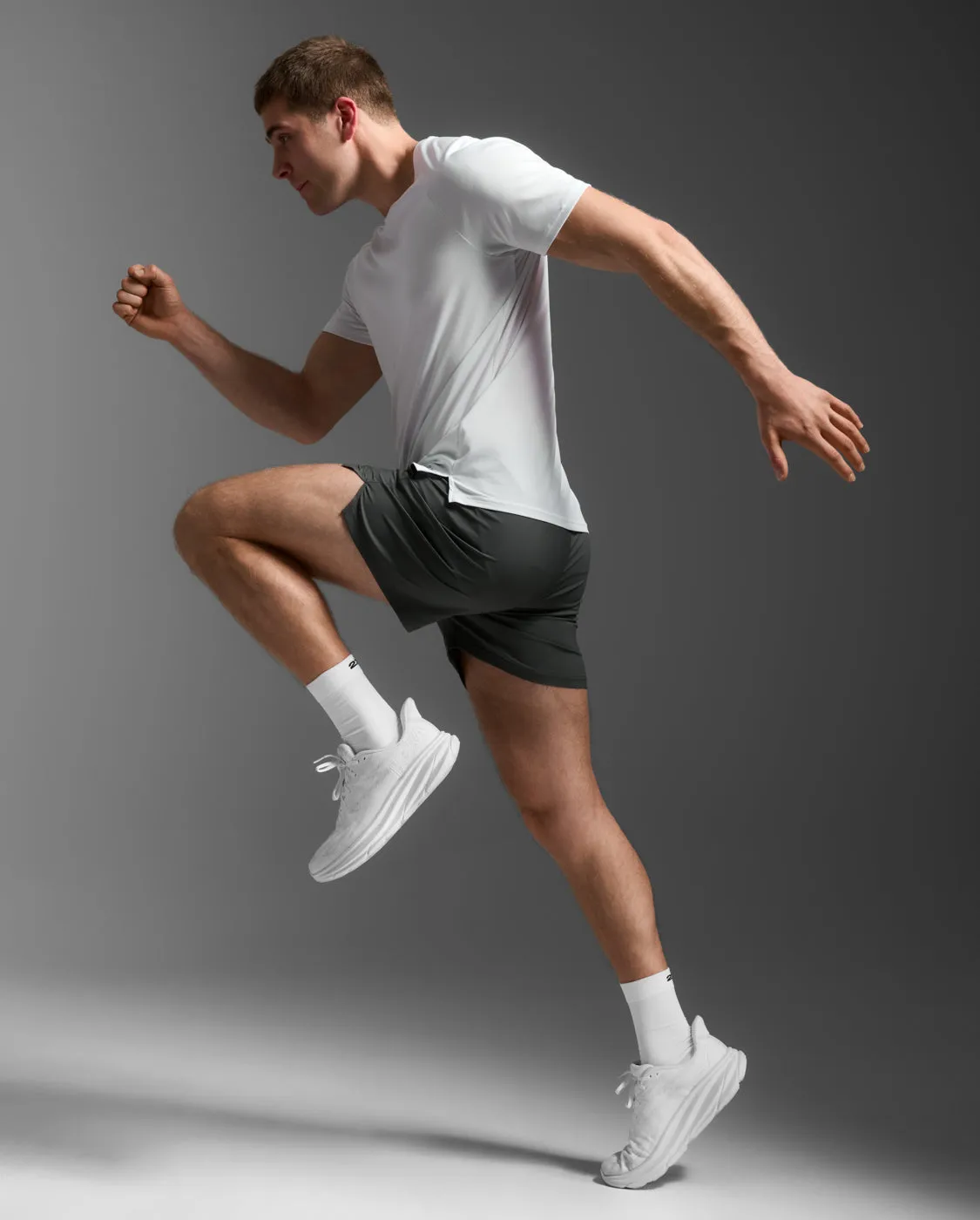 Aero 5 Inch Shorts sold by 2xu product image thumbnail 5