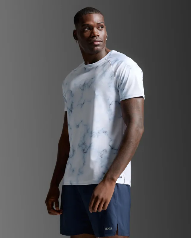 Aero Tee sold by 2xu