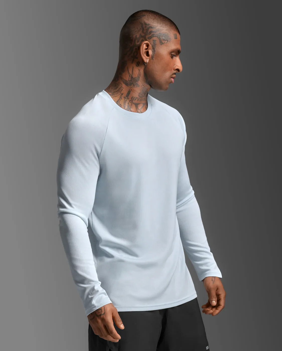 Aero Long Sleeve sold by 2xu product image thumbnail 4