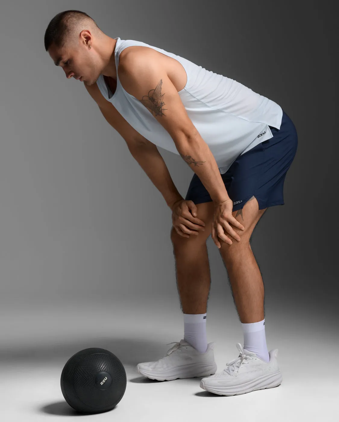 Aero Tank sold by 2xu product image thumbnail 3