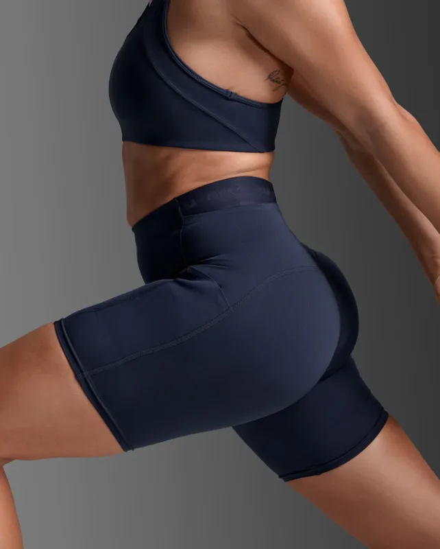 Form Stash Hi-Rise 6" Compression Short with Pockets sold by 2xu