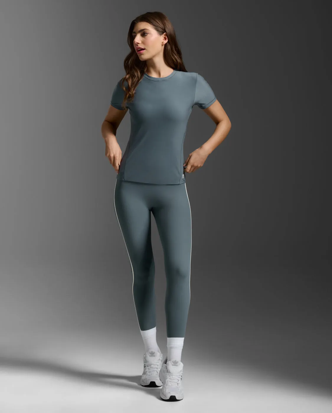Wonderluxe Fitted Tee sold by 2xu product image thumbnail 4