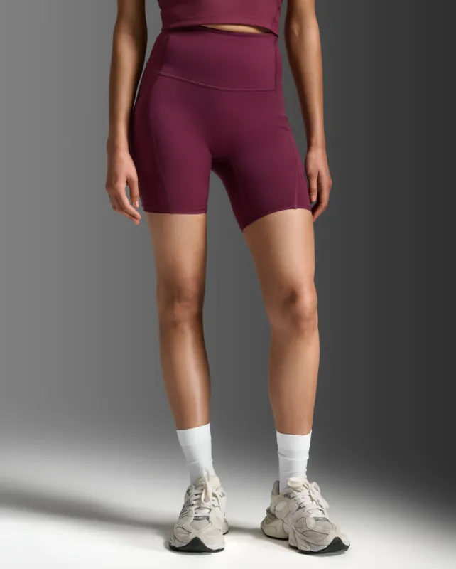 Form Stash Hi-Rise 6" Compression Short with Pockets sold by 2xu