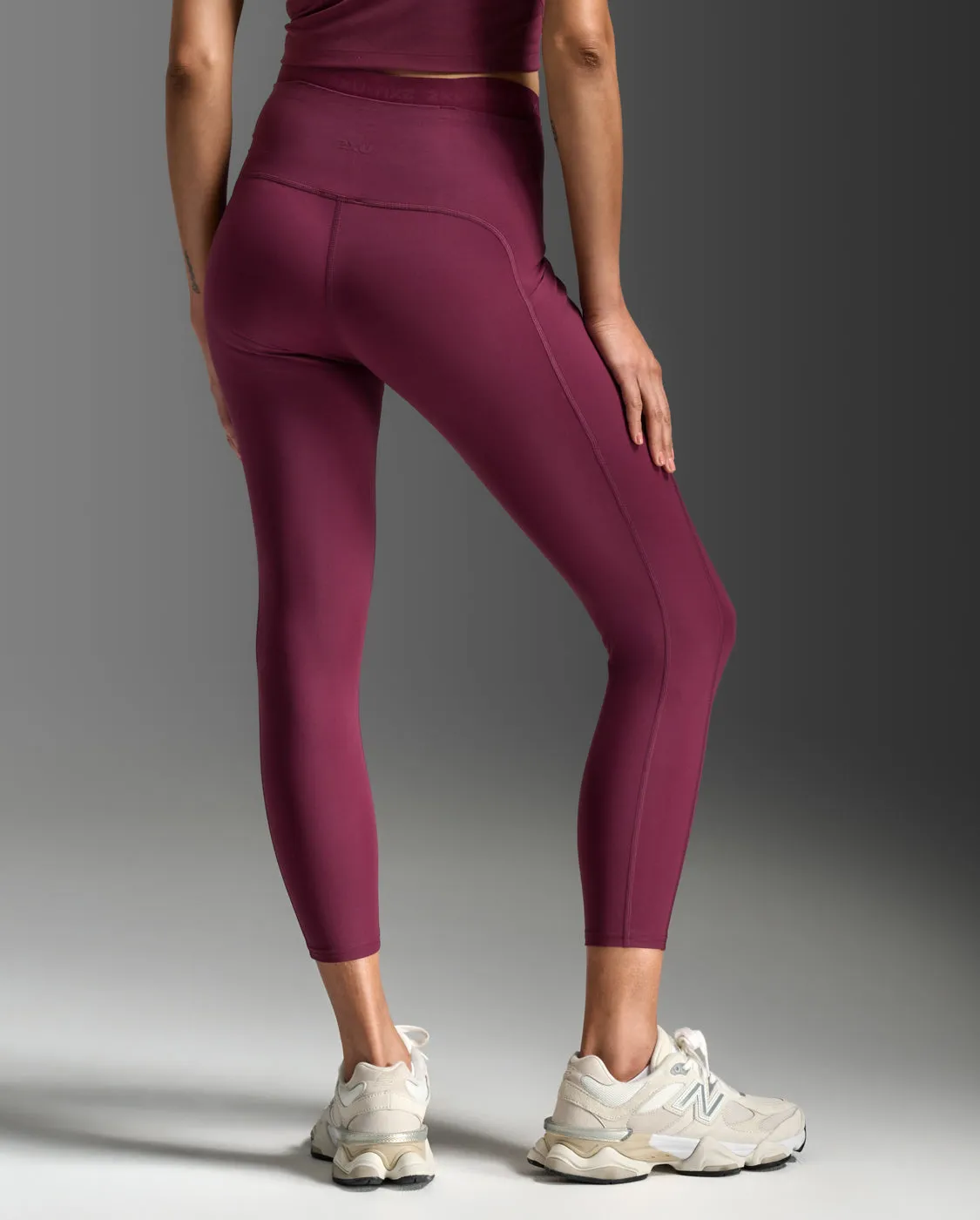 Form Stash Hi-Rise Compression 7/8 Tights with Pockets sold by 2xu product image thumbnail 3