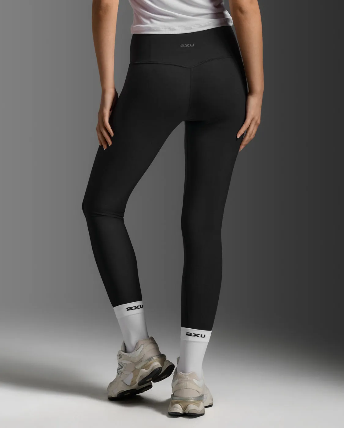 Fluid Hi-Rise 7/8 Tights sold by 2xu product image thumbnail 2
