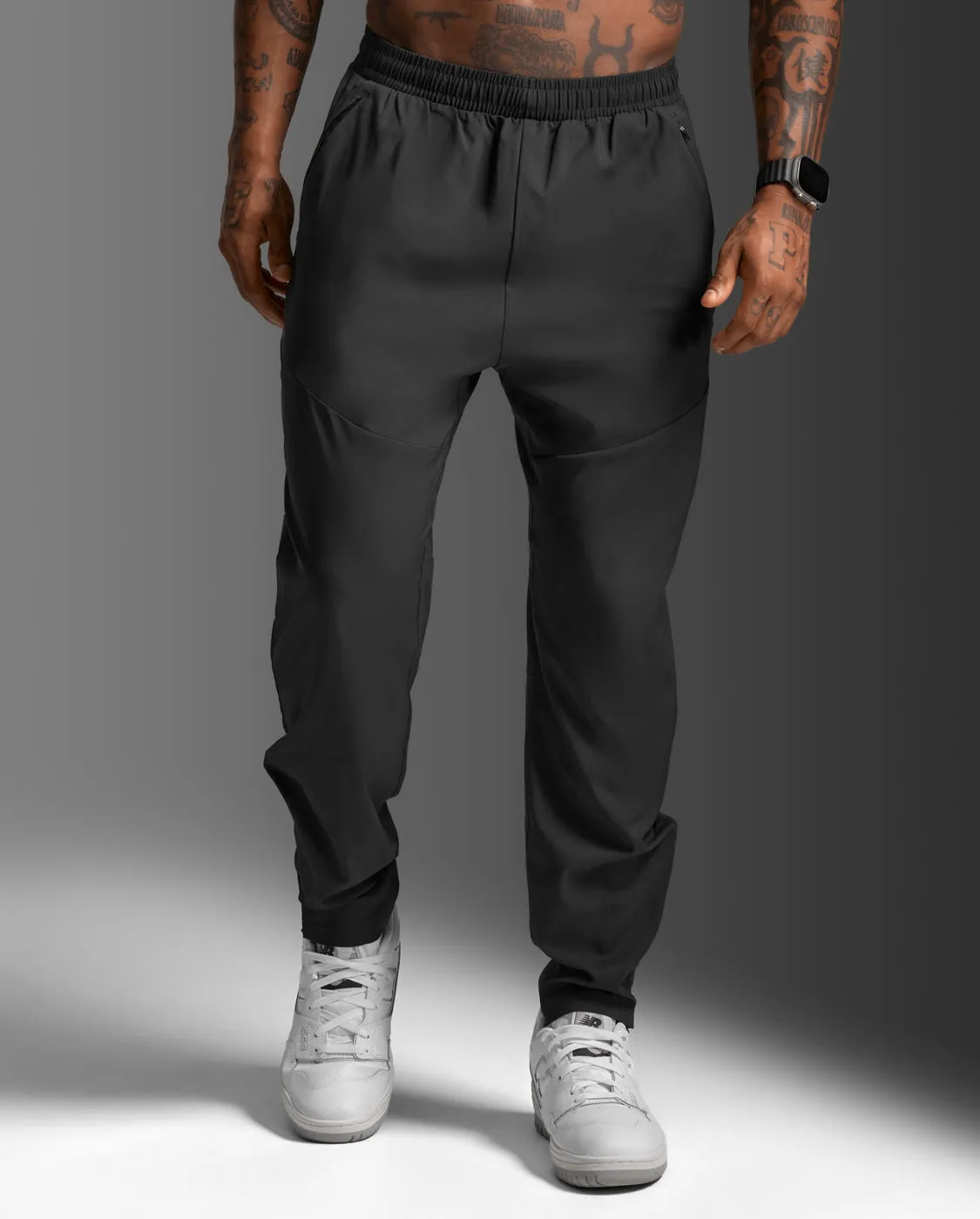 Aero Woven Jogger sold by 2xu product image thumbnail 2