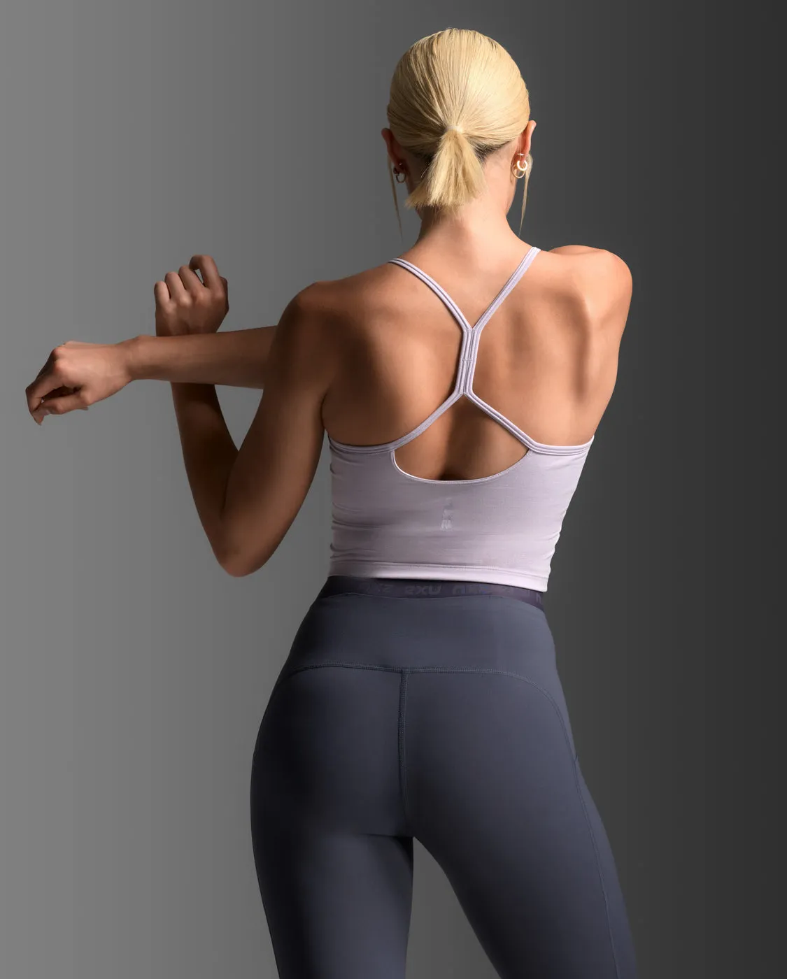 Flex Crop Tank sold by 2xu product image thumbnail 2