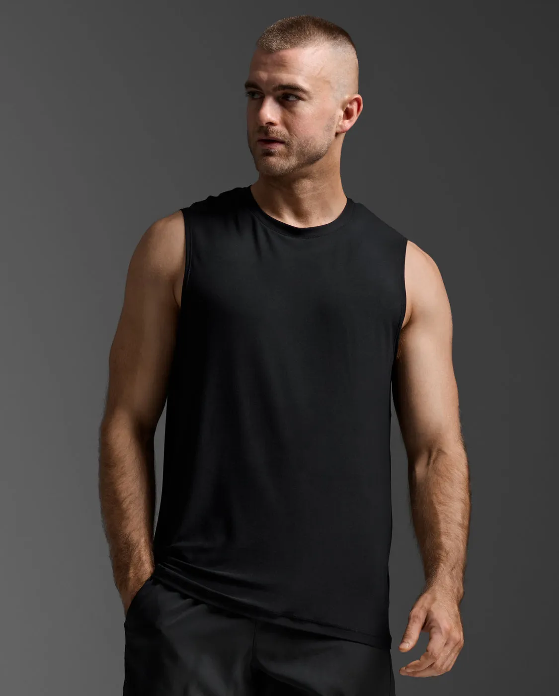 Signature Tank sold by 2xu product image thumbnail 2