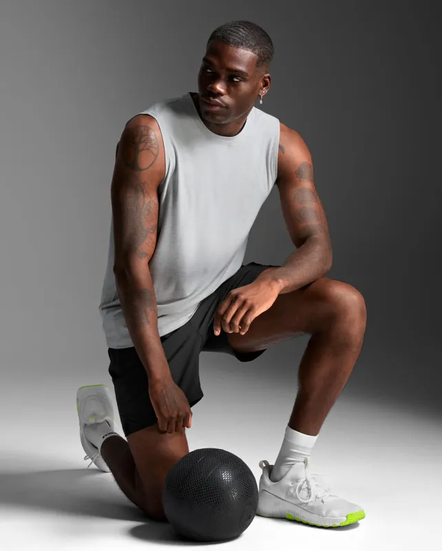 Signature Tank sold by 2xu