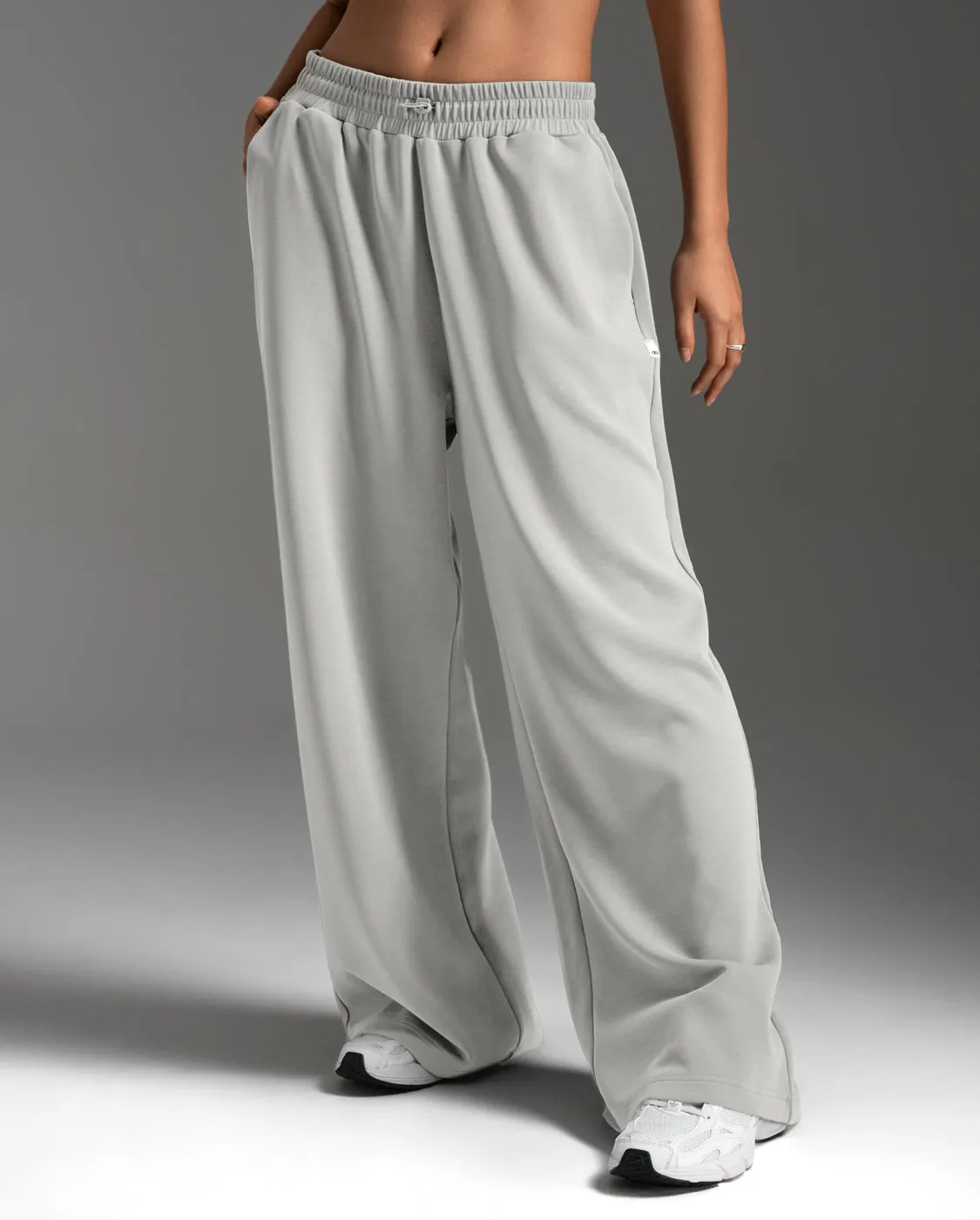 Wonderluxe Sand Washed Wide Leg Pants sold by 2xu product image thumbnail 2