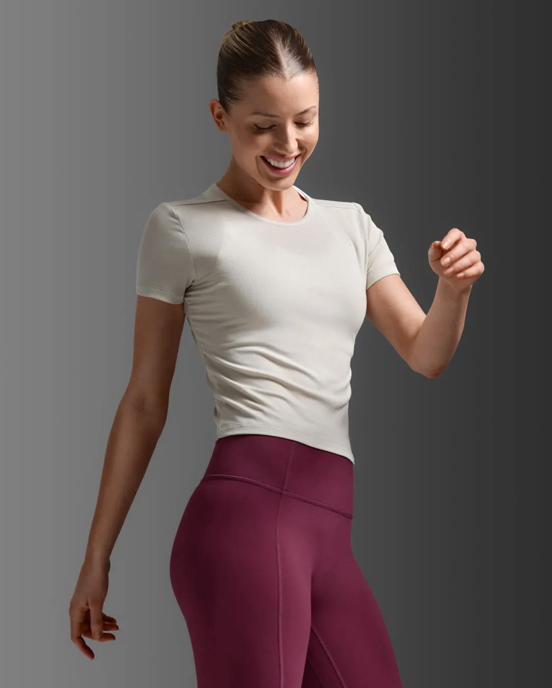 Fluid Ribbed Crop Tee sold by 2xu product image thumbnail 5