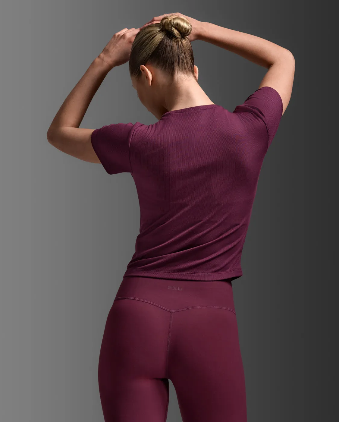 Fluid Ribbed Crop Tee sold by 2xu product image thumbnail 3