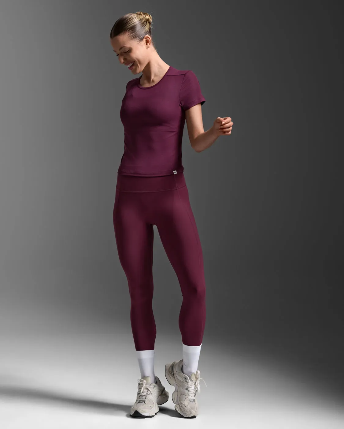 Fluid Ribbed Crop Tee sold by 2xu product image thumbnail 4