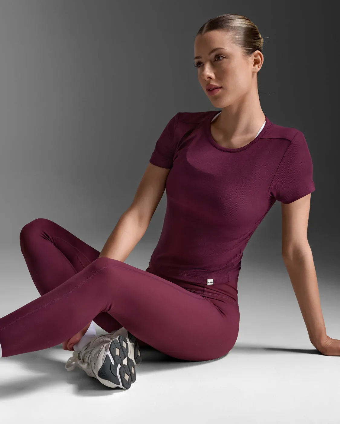 Fluid Ribbed Crop Tee sold by 2xu