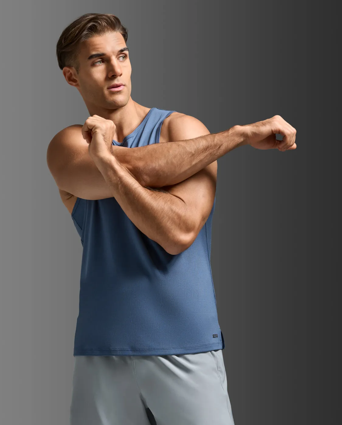 Aero Tank sold by 2xu product image thumbnail 5