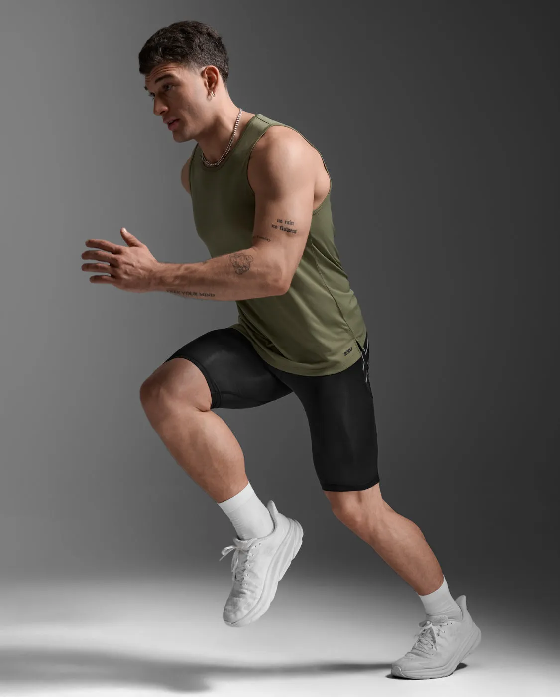 Aero Tank sold by 2xu product image thumbnail 4