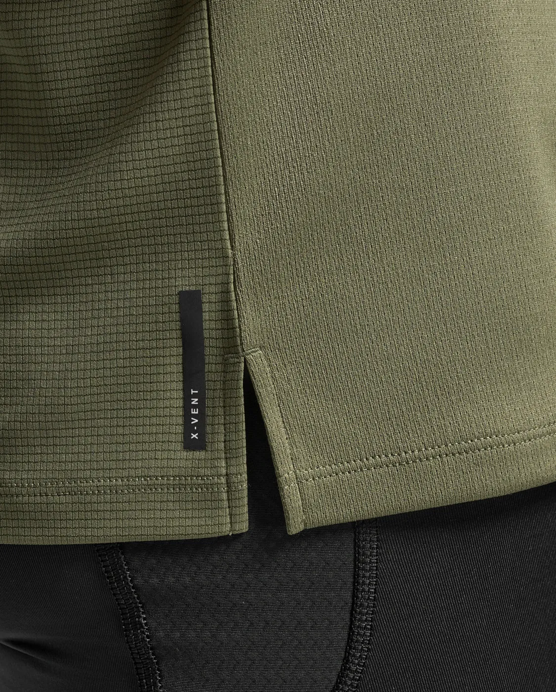 Aero Tank sold by 2xu product image thumbnail 5