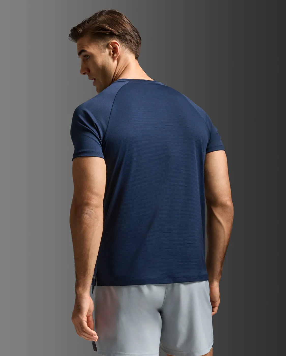 Aero Tee sold by 2xu product image thumbnail 3