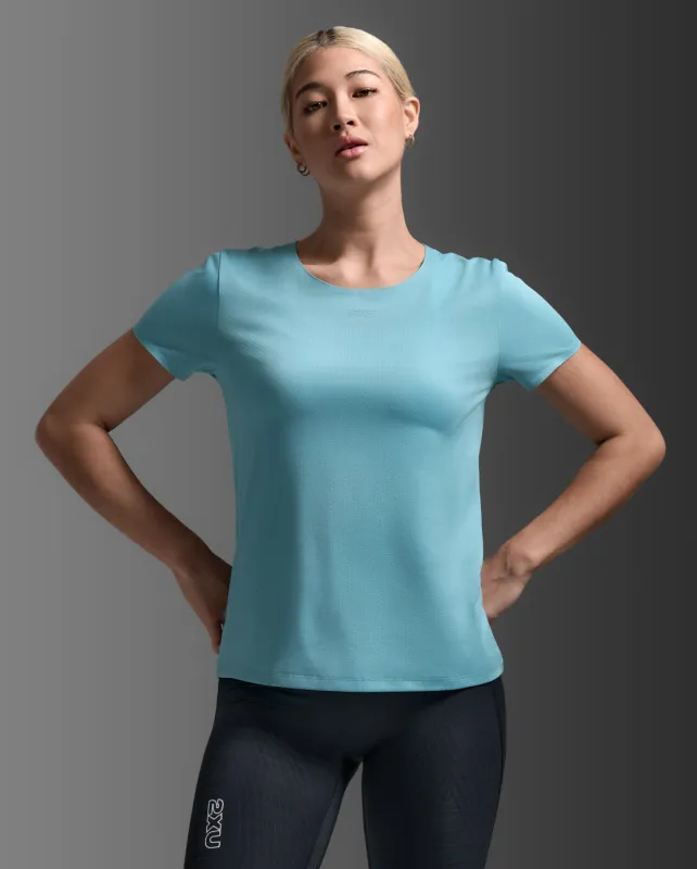 Light Speed Tech Tee sold by 2xu