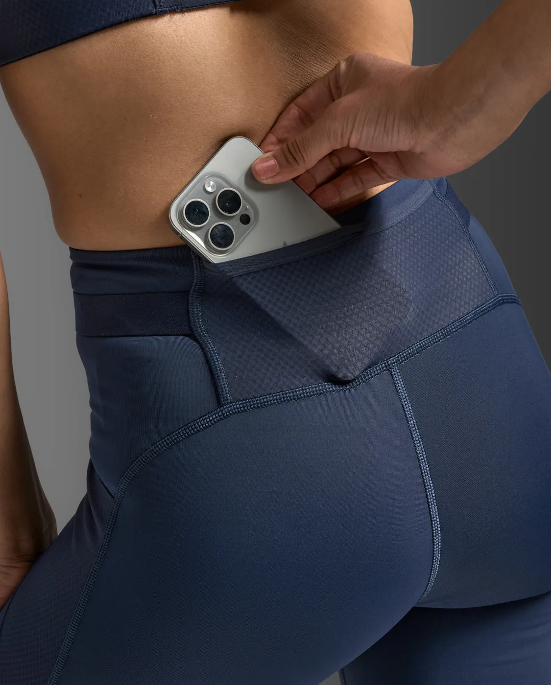 Aero Mesh Hi-Rise Compression Tights sold by 2xu product image thumbnail 5