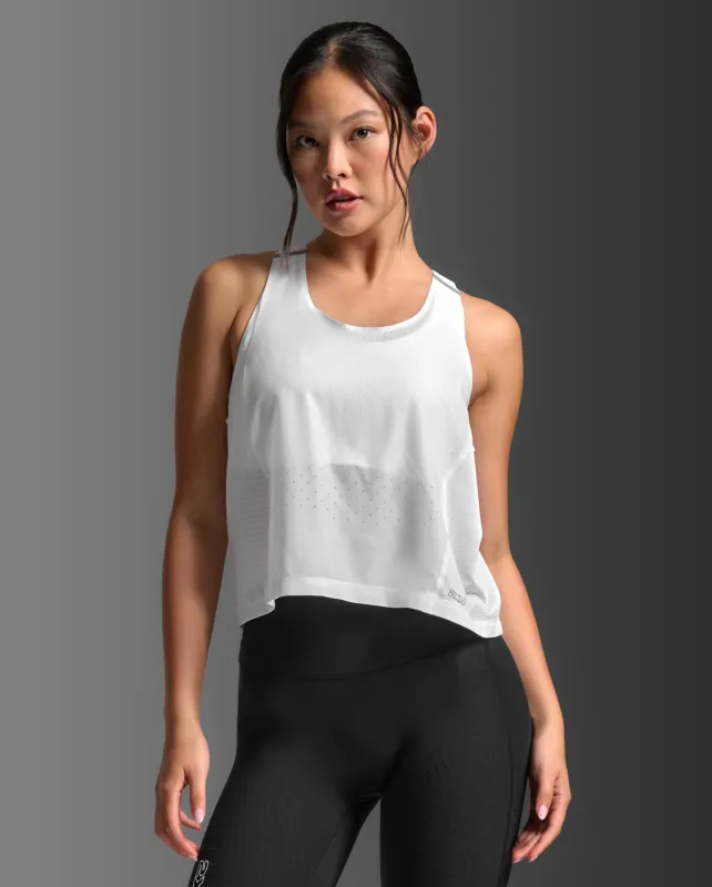 Light Speed React Crop Singlet sold by 2xu