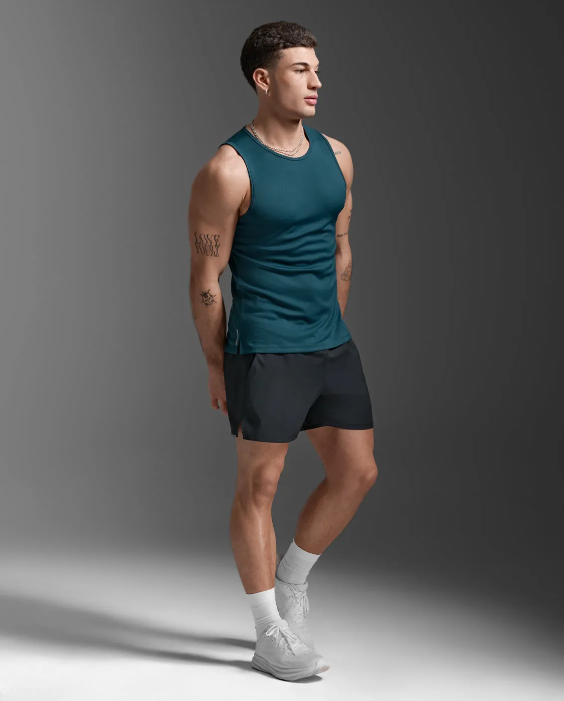 Aero Tank sold by 2xu product image thumbnail 3