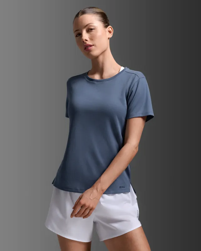 Aero Tee sold by 2xu