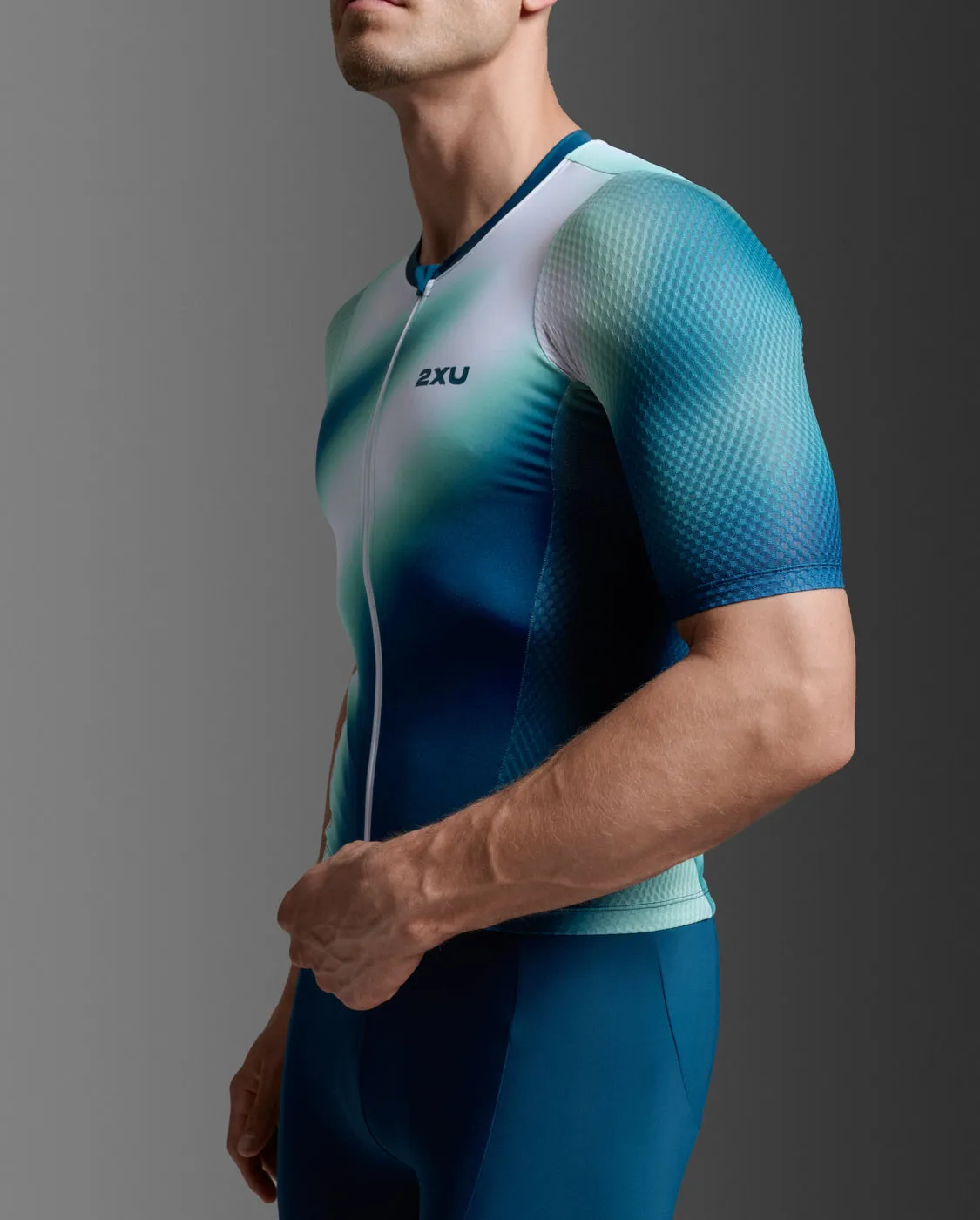 Aero Hex Tri Sleeved Top sold by 2xu product image thumbnail 2