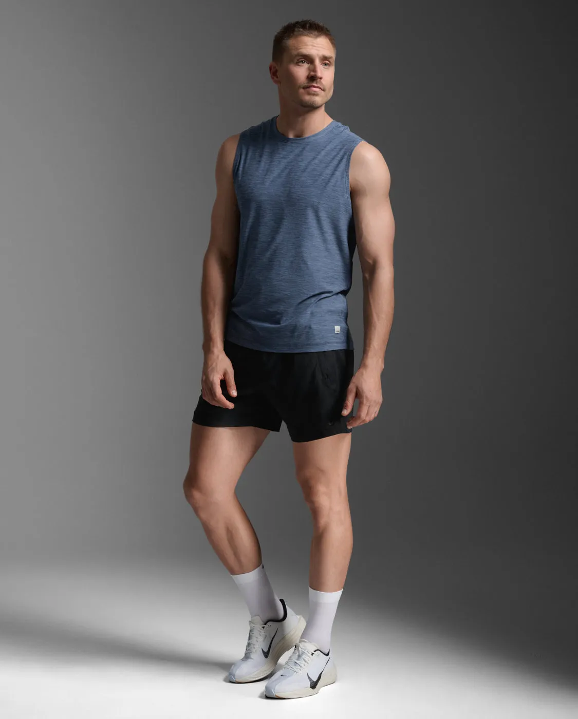 Signature Tank sold by 2xu product image thumbnail 2