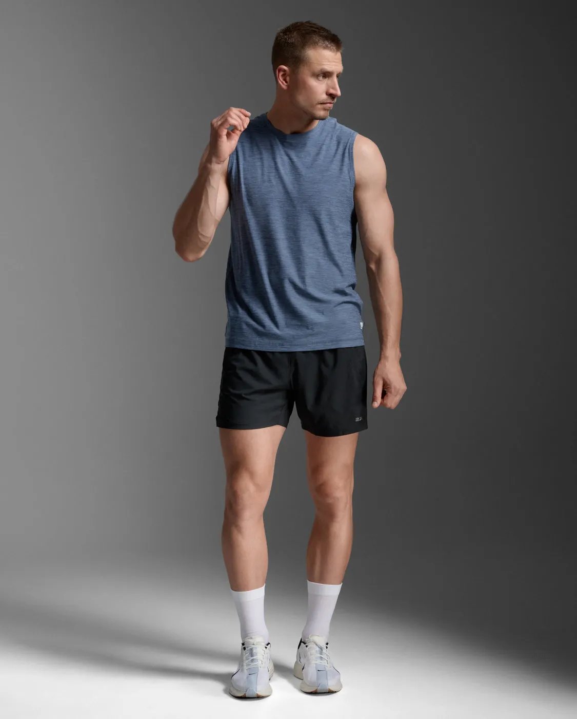 Signature Tank sold by 2xu