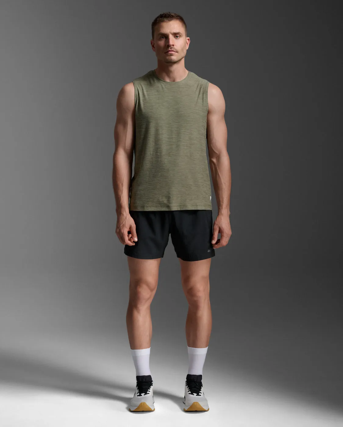 Signature Tank sold by 2xu