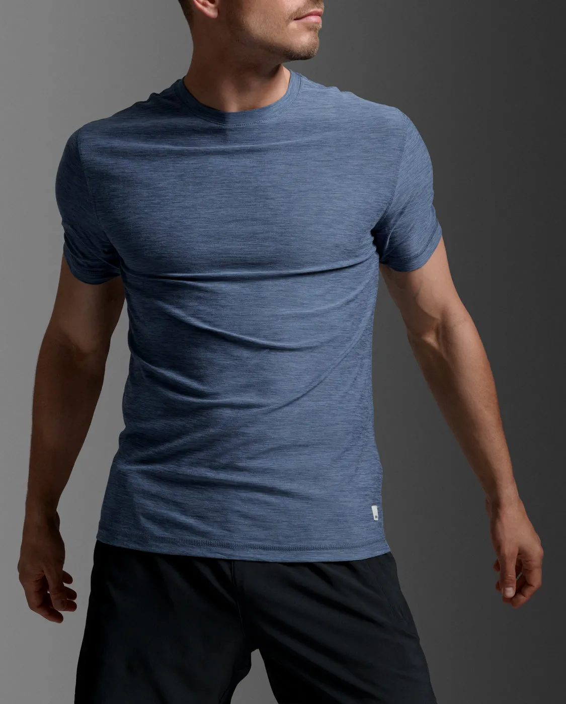 Signature Soft Jersey Tee sold by 2xu product image thumbnail 3