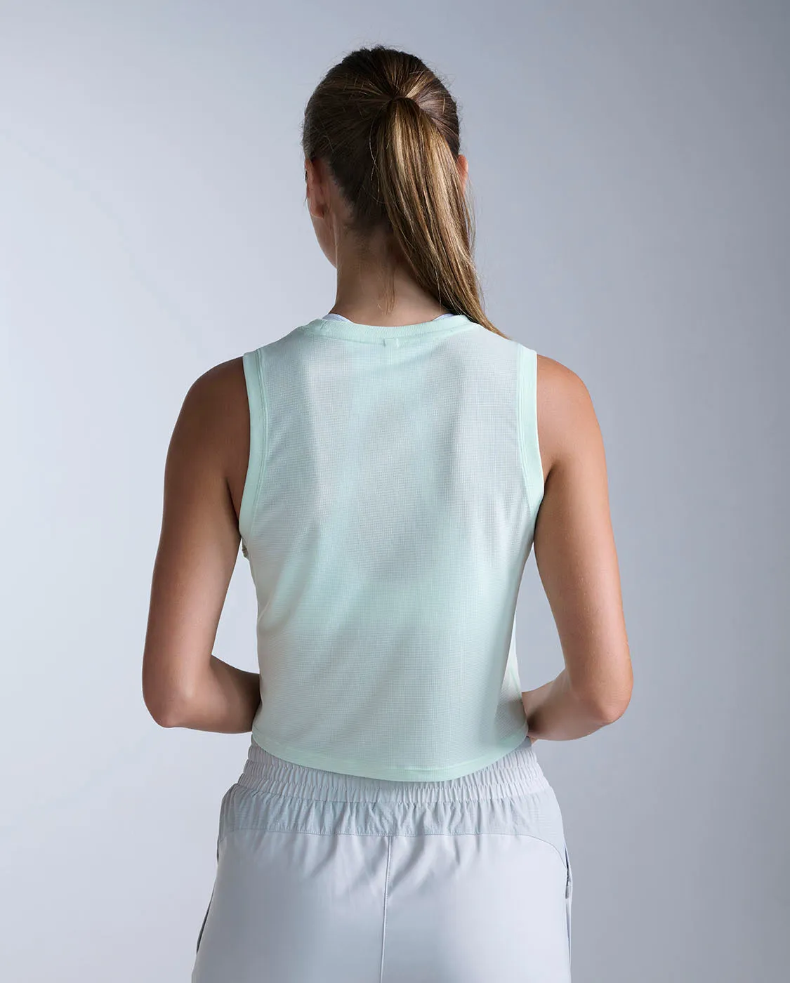 Aero Crop Tank sold by 2xu product image thumbnail 5